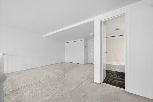 Bathroom, Empty room, Interior