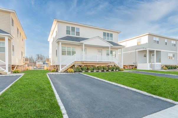 Exterior, Facade, Farmhouse