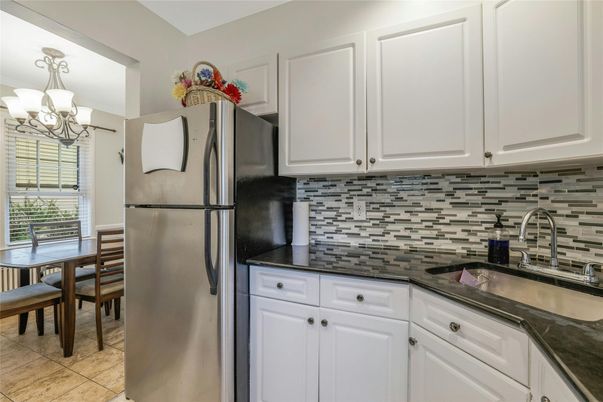 Chandelier, Dining room, Interior, Kitchen