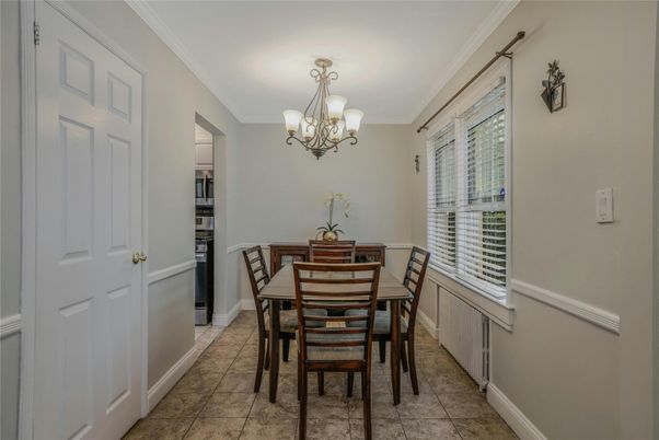 Chandelier, Dining room, Interior