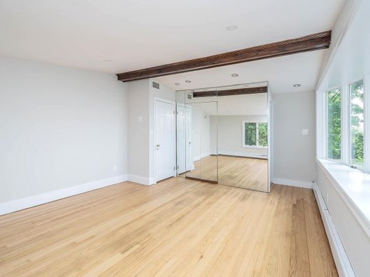 Empty room, Interior, Recessed Lighting, Wooden Beams, Wood Texture Flooring