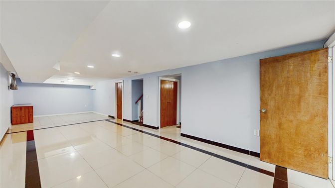 Interior, Recessed Lighting