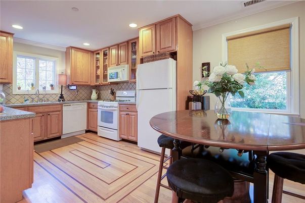 Dining room, Interior, Kitchen, Recessed Lighting, Wood Texture Flooring
