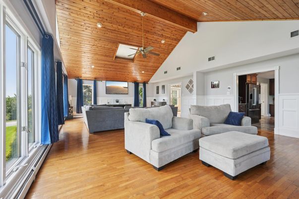 Interior, Living room, Recessed Lighting, Wooden Beams, Wooden Ceilings, Wood Texture Flooring