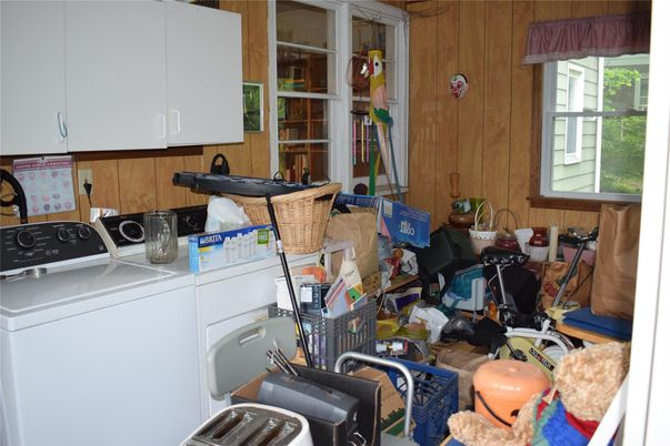 Interior, Washer, Wooden Walls