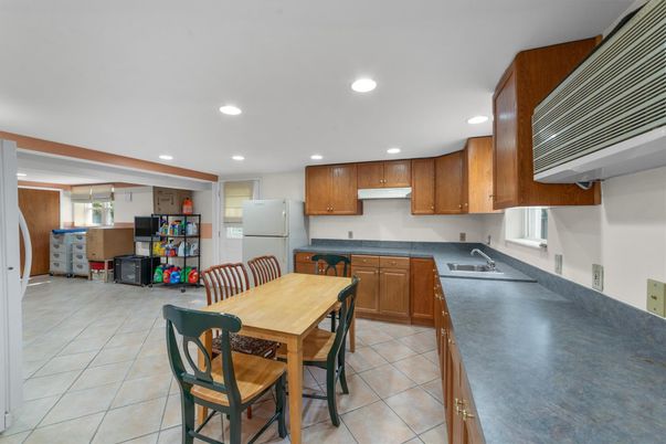Dining room, Interior, Kitchen, Recessed Lighting