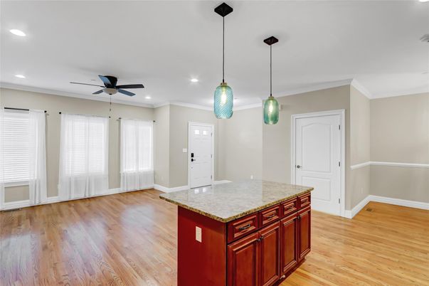 Interior, Pendant Lights, Recessed Lighting, Wood Texture Flooring