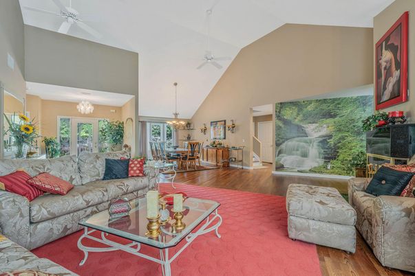 Chandelier, Dining room, Interior, Living room, Wood Texture Flooring