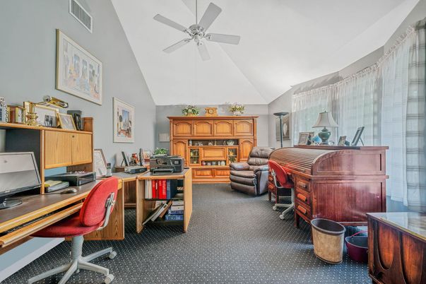 Home Office, Interior