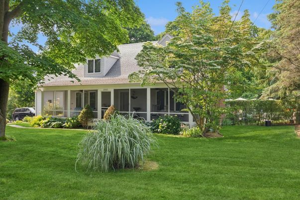 Backyard, Exterior, Facade, Cape Cod