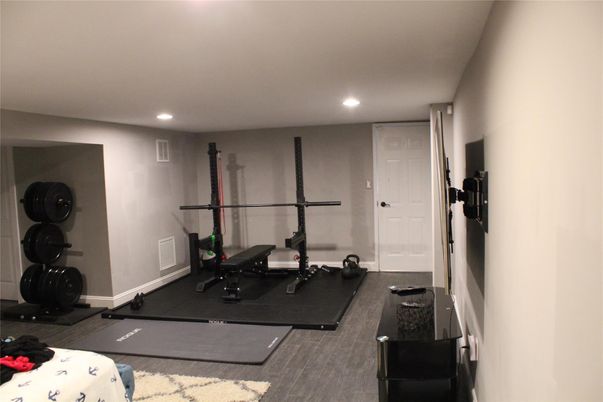 Fitness Equipment, Interior, Recessed Lighting