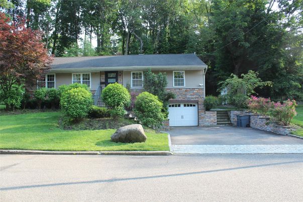 Attached, Exterior, Facade, Brick Facade, Cape Cod