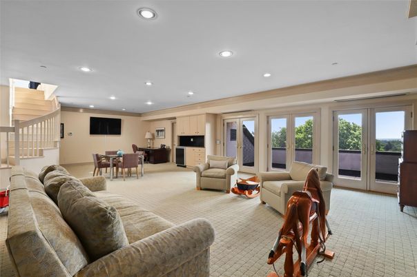Dining room, Interior, Living room, Recessed Lighting
