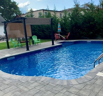 Exterior, Playground, Pool