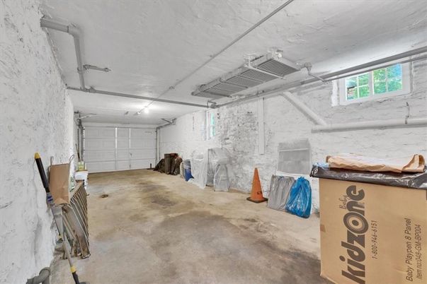 Garage, Interior, Stone Walls