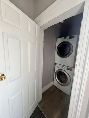 Interior, Utility Closets, Washer, Wood Texture Flooring