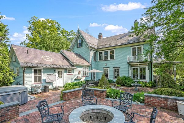 Exterior, Hot Tub