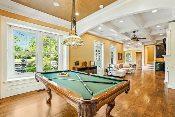 Billiard Table, Game Room, Interior, Living room, Pendant Lights, Recessed Lighting, Wood Texture Flooring