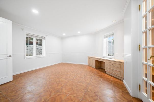 Bathroom, Empty room, Interior, Recessed Lighting