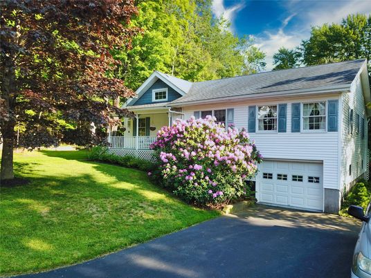 Attached, Exterior, Facade, Raised Ranch