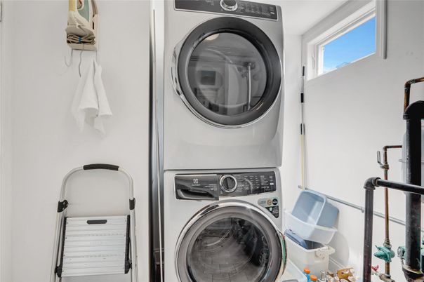 Interior, Utility Closets, Washer