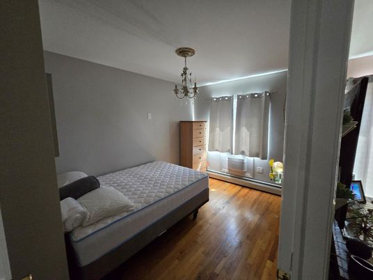 Bedroom, Interior, Pendant Lights, Wood Texture Flooring