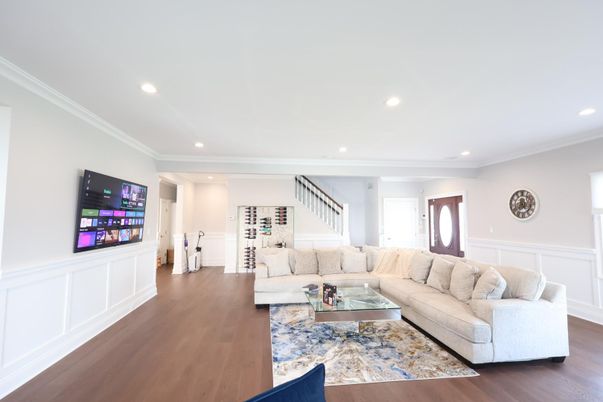 Interior, Living room, Recessed Lighting, Wood Texture Flooring