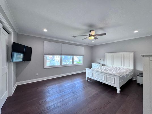 Bedroom, Interior, Recessed Lighting, Wood Texture Flooring