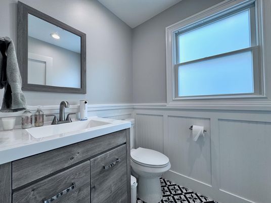 Bathroom, Interior, Recessed Lighting