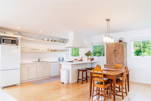 Dining room, Interior, Kitchen, Pendant Lights, Recessed Lighting, Wood Texture Flooring