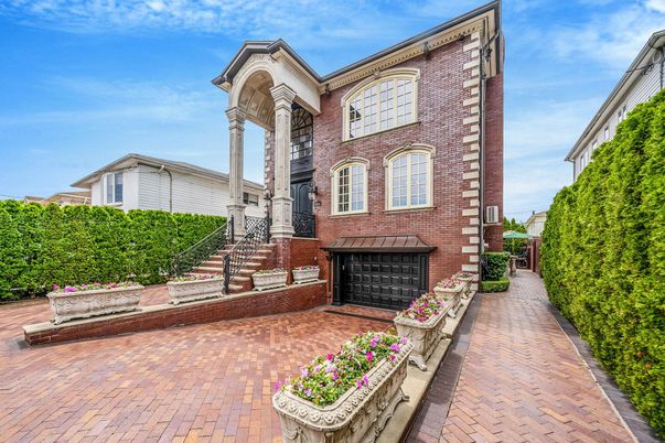 Attached, Exterior, Facade, Brick Facade, Rowhouse