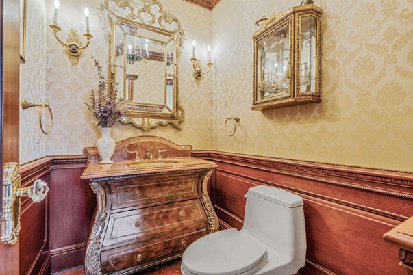 Bathroom, Interior