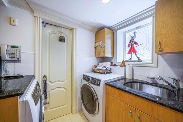 Interior, Recessed Lighting, Washer