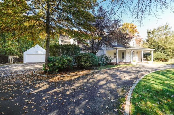 Backyard, Detached Garage, Exterior