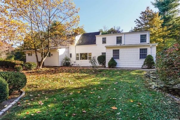 Backyard, Exterior, Facade, Farmhouse