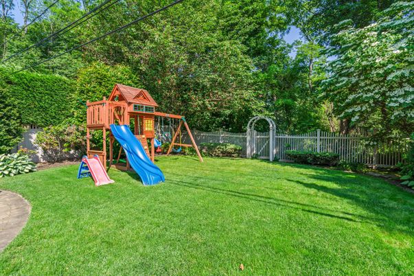 Backyard, Exterior, Playground