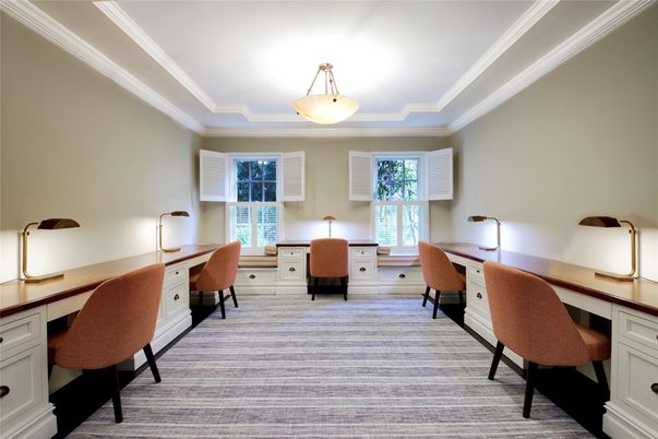 Home Office, Interior