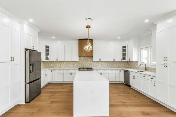 Interior, Kitchen, Pendant Lights, Recessed Lighting, Wood Texture Flooring