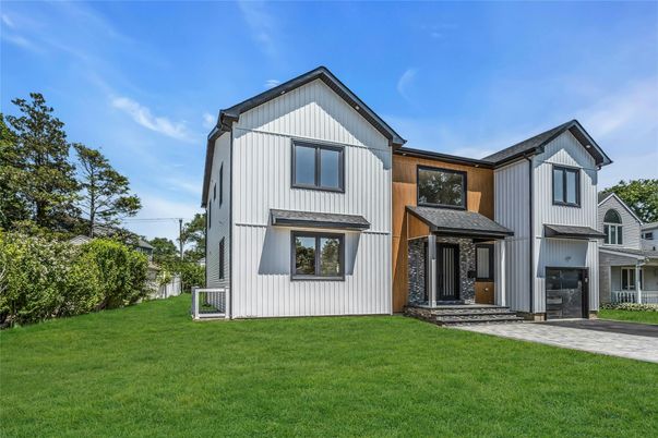 Backyard, Exterior, Facade, Farmhouse