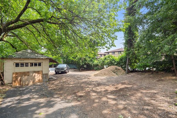 Backyard, Detached Garage, Exterior