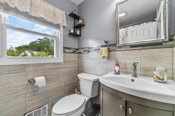 Bathroom, Interior