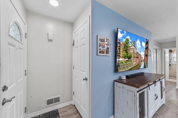 Interior, Recessed Lighting