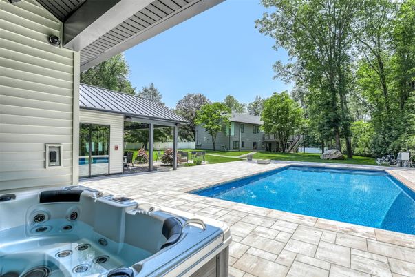 Exterior, Hot Tub, Pool