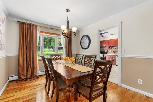 Chandelier, Dining room, Interior, Kitchen, Pendant Lights, Wood Texture Flooring