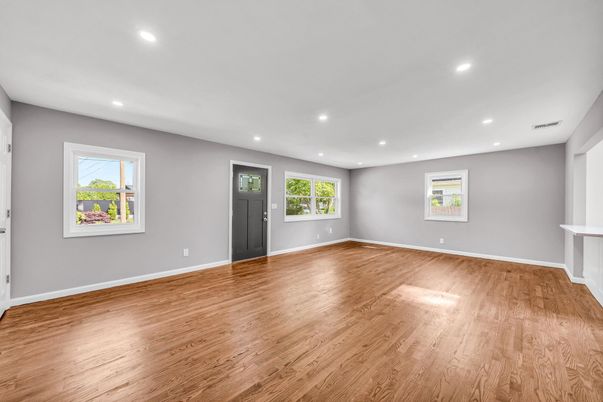 Empty room, Interior, Recessed Lighting, Wood Texture Flooring