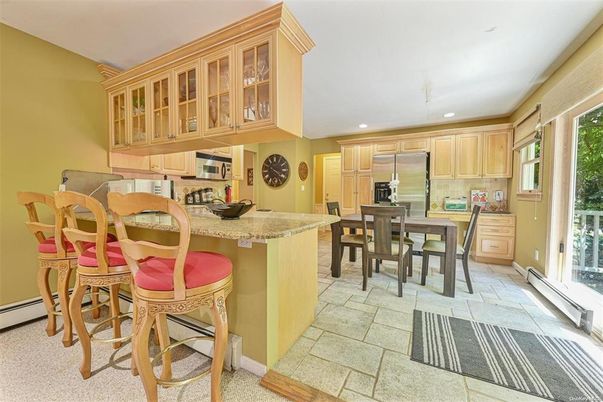 Dining room, Interior, Kitchen, Recessed Lighting, Stainless Steel Appliances