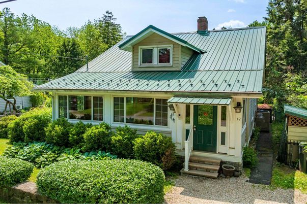 Exterior, Facade, Cape Cod