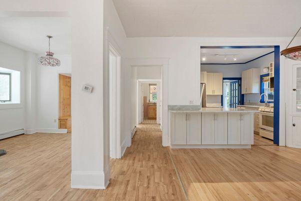 Chandelier, Interior, Kitchen, Pendant Lights, Recessed Lighting, Wood Texture Flooring