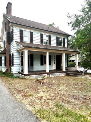 Exterior, Facade, Georgian