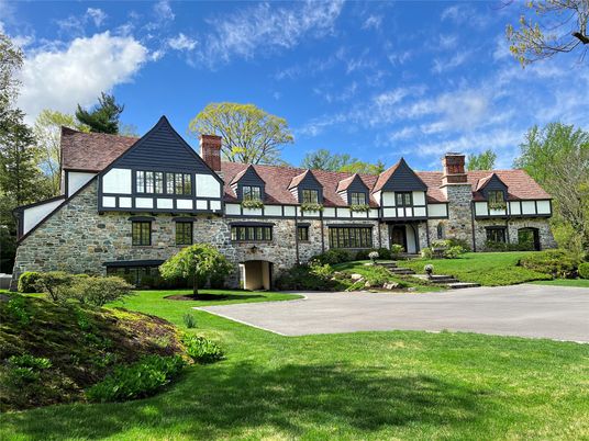 Backyard, Exterior, Facade, Tudor Revival